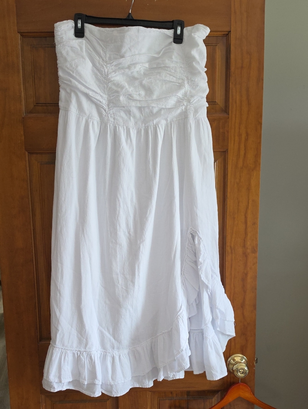ARULA White Strapless Ruffled Midi Dress